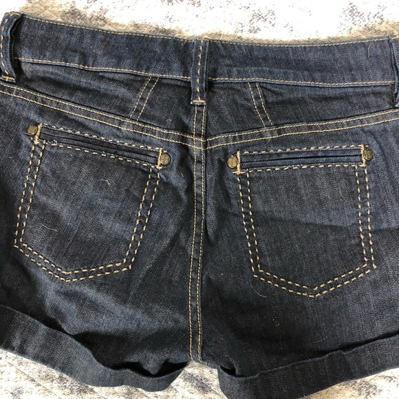 BCBGMaxAzria Rolled Jean Shorts for Women - Picture 4 of 10